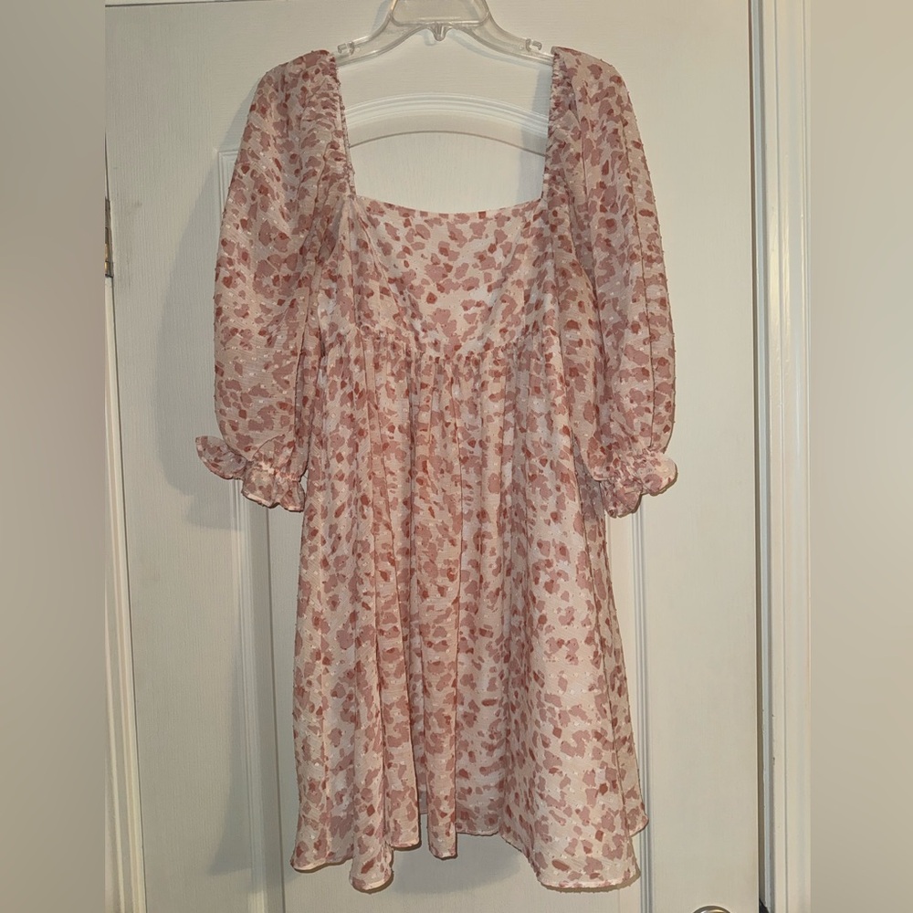 Lavish Tuscaloosa boutique Pink & white pattern Ruffle babydoll Dress